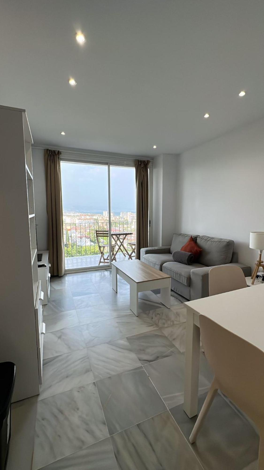 Apt Buenavista En Torremolinos Increibles Vistas Hacia Malaga 5Min Del Centro Y De La Playa Buitenkant foto